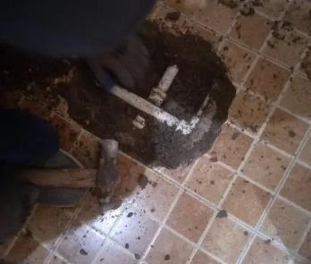 宁夏卫生间漏水维修公司为您分享下卫生间渗水如何处理及注意事项