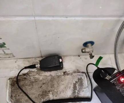 宁夏屋顶漏水维修公司分享下卫生间漏水的危害及解决方法